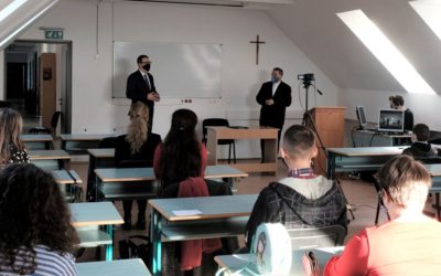 Püspök atya látogatása főiskolánkon